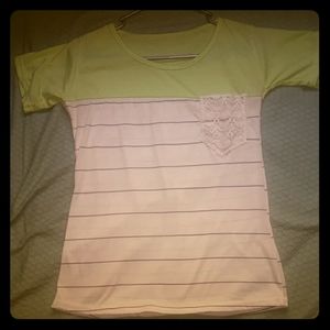 A casual wear kinda shirt